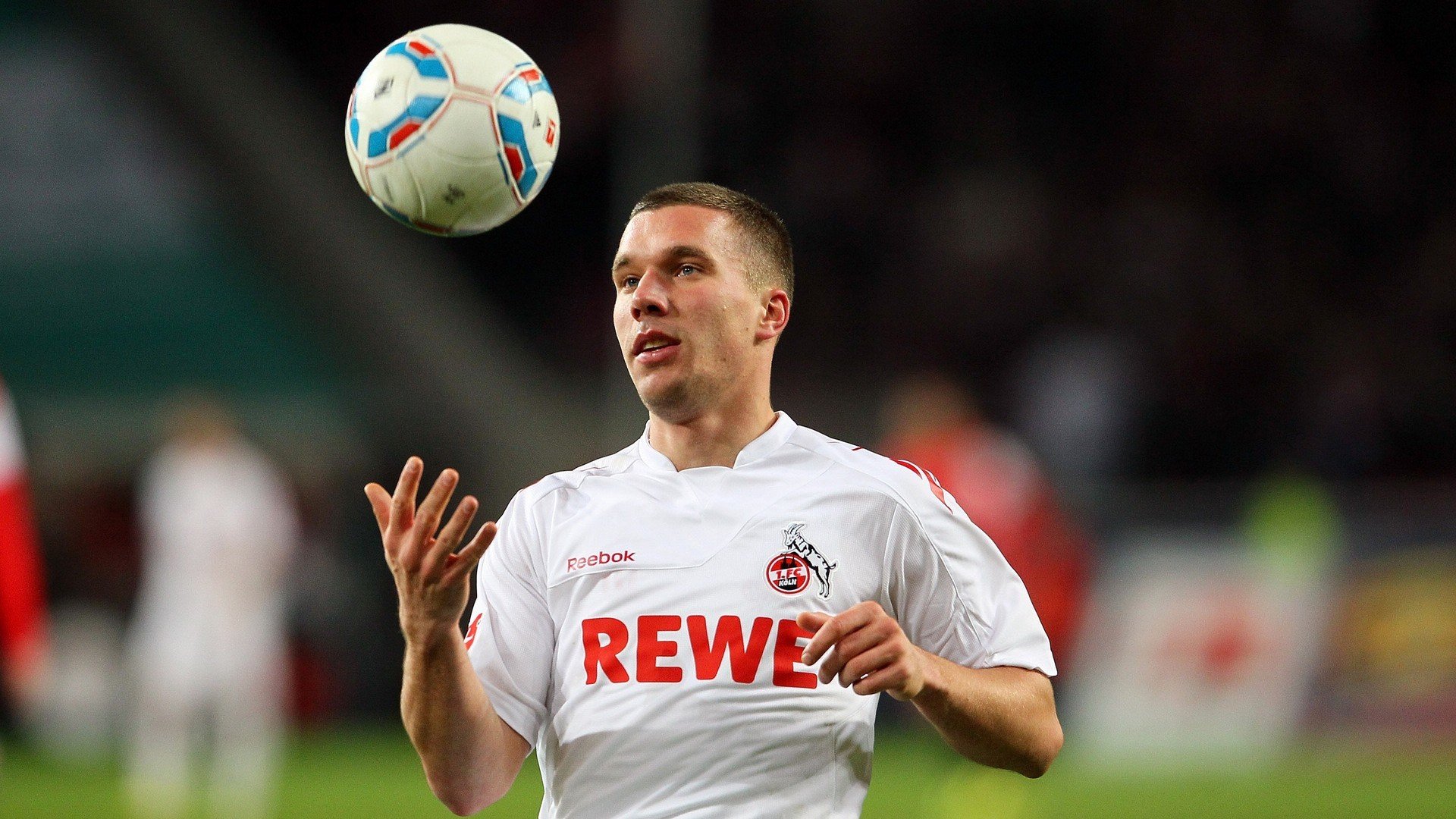 【冠军揭秘】夺冠背后的战术智慧全公开，夺冠技术